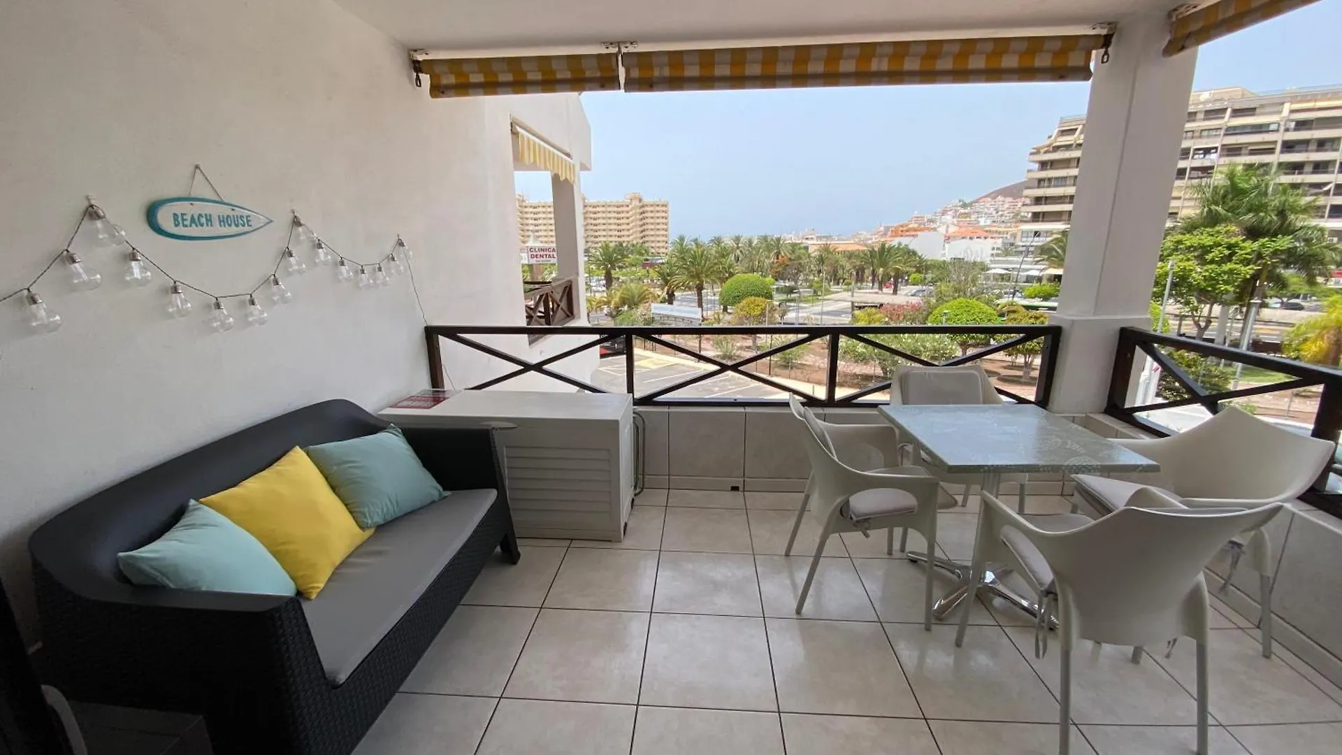 Apartmán Lovely Central Apartament In Los Cristianos